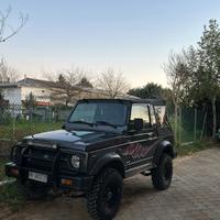 Suzuki Samurai