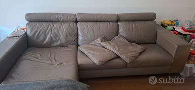 Divano in pelle Poltrone e Sofà 