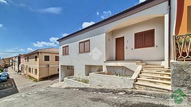 CASA SEMINDIPENDENTE A ARZACHENA