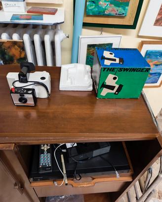 Polaroid Swinger Model 20 Land Camera