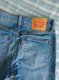Levis 512 