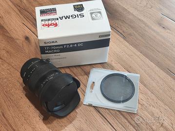 Obiettivo Sigma 17-70mm F2.8 - 4 DC MACRO