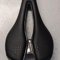 sella scocca e binari in carbonio bici da corsa