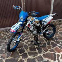 TM 250Fi 4t EN ENDURO TARGATO