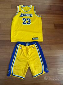 Divisa completa Lakers (Lebron James)