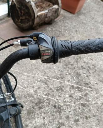 BICICLETTA IN ALLUMINIO 24 POLLICI USATA