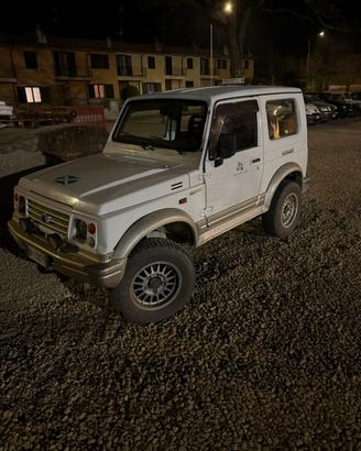 Suzuki samurai