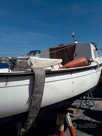 Barca a motore modello Meloria cant. Catarsi L