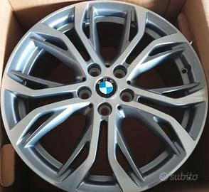 Cerchi in lega originali BMW 18 pollici