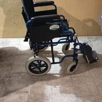 sedia a rotelle nuova richiudibile 