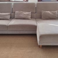Divano grigio 3 posti con chaise-longue 