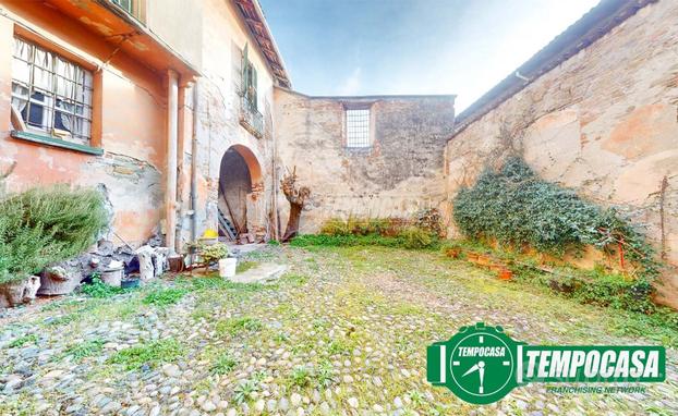 CASA INDIPENDENTE CON CORTILE PRIVATO!!