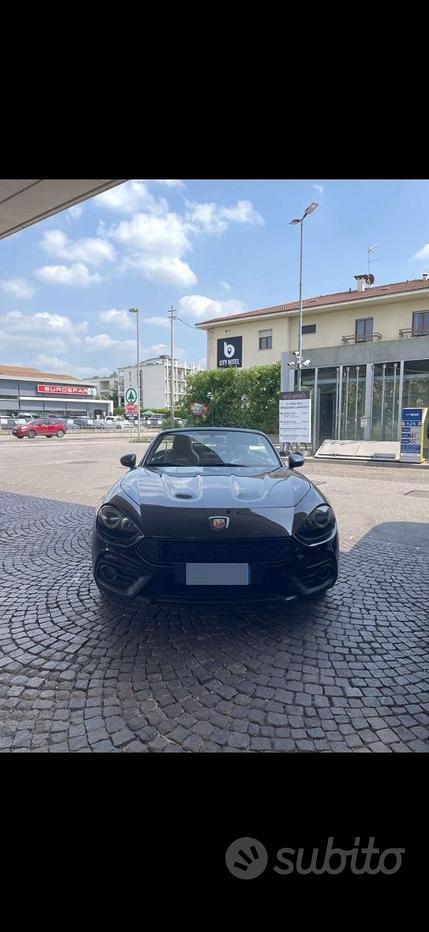 Abarth 124 Spider