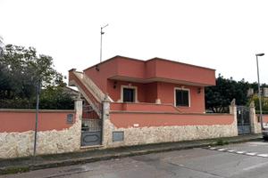 Rif. 60 VIA LORENZO GHIBERTI