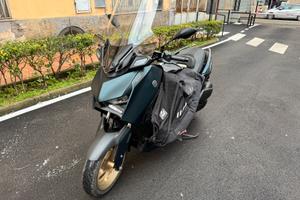 Yamaha XMAX 300 Techmax