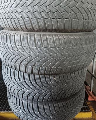Pneumatici invernali Bridgestone 205/60 r16