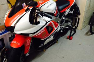 Yamaha R1 carburatori