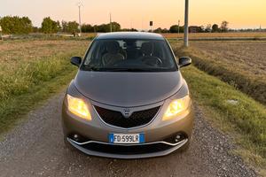 Lancia Ypsilon 2016 73.000 km Metano Neopatentati