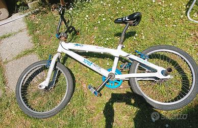 Bici bmx freestyle