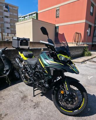 Benelli Trk 702x 