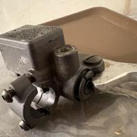 Pompa freno Vespa LX  125 150 con leva OEM