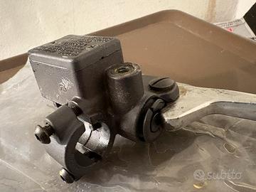 Pompa freno Vespa LX  125 150 con leva OEM