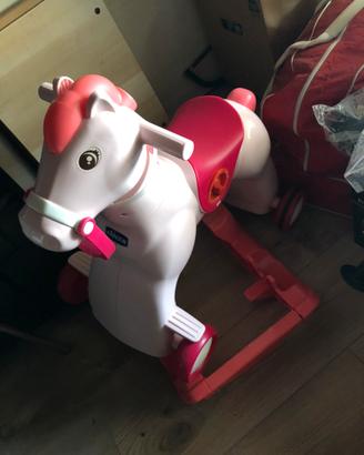 Cavallo a dondolo