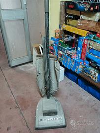 Vecchie aspirapolvere hoover vintage