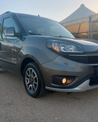 FIAT DOBLO' TREKKING 1.6 MJT IVA COMPRESA