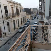 Borgata semindipendente con terrazzo