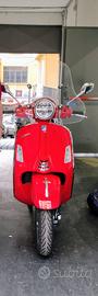 Piaggio Vespa 300 GTS - 2024