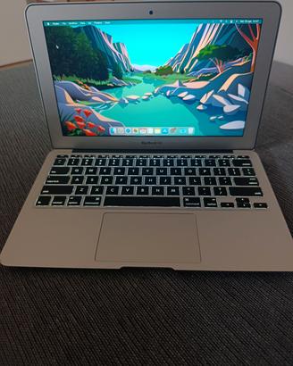 MacBook air 13" Intel core I7 8 GB ram