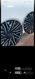 4 copricerchi lancia Ypsilon da 15 tutto 40 euro 