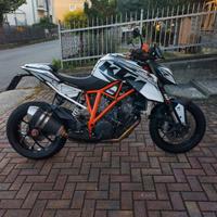 KTM 129P SUPERDUKE 1.0