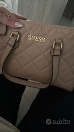 Borsa e portafoglio guess