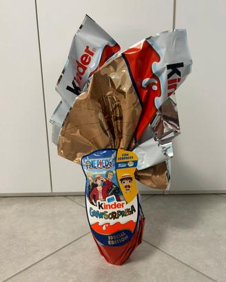 Uovo di pasqua One Piece Kinder 432g