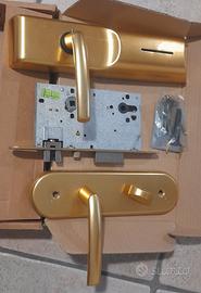Maniglia per hotel con tessera chip Cisa