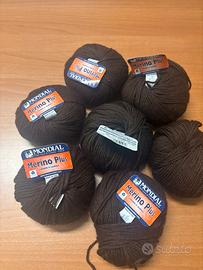 7 gomitoli merino plus Mondial