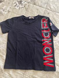 T-shirt bambino Moncler taglia 5 anni nera con log