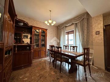 4 LOCALI A REGGIO DI CALABRIA