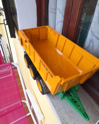 Rimorchio per trattore bruder