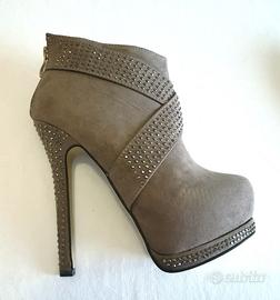 Stivaletti con strass (calzano come un 35)