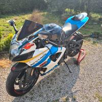 Suzuki gsxr 750