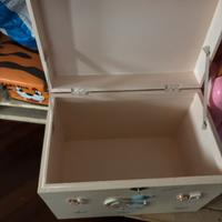 Scatole in legno porta giochi per bambine