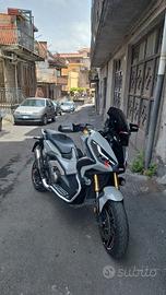 HONDA X-ADV 750 
