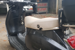Vespa LX 150