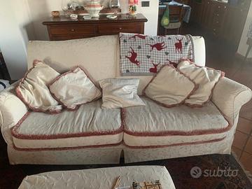 divani  arquati tre posti e due posti più pouff
