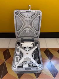 Drone DJI Modello Phantom 4