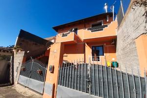 Villacidro - Indipendente con doppia abitazione