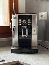 Macchina da caffè automatica De’longhi
